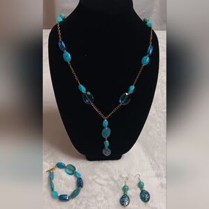 Necklace, bracelet and earring set, Blue and gold, crystal, fine jewelry, adju